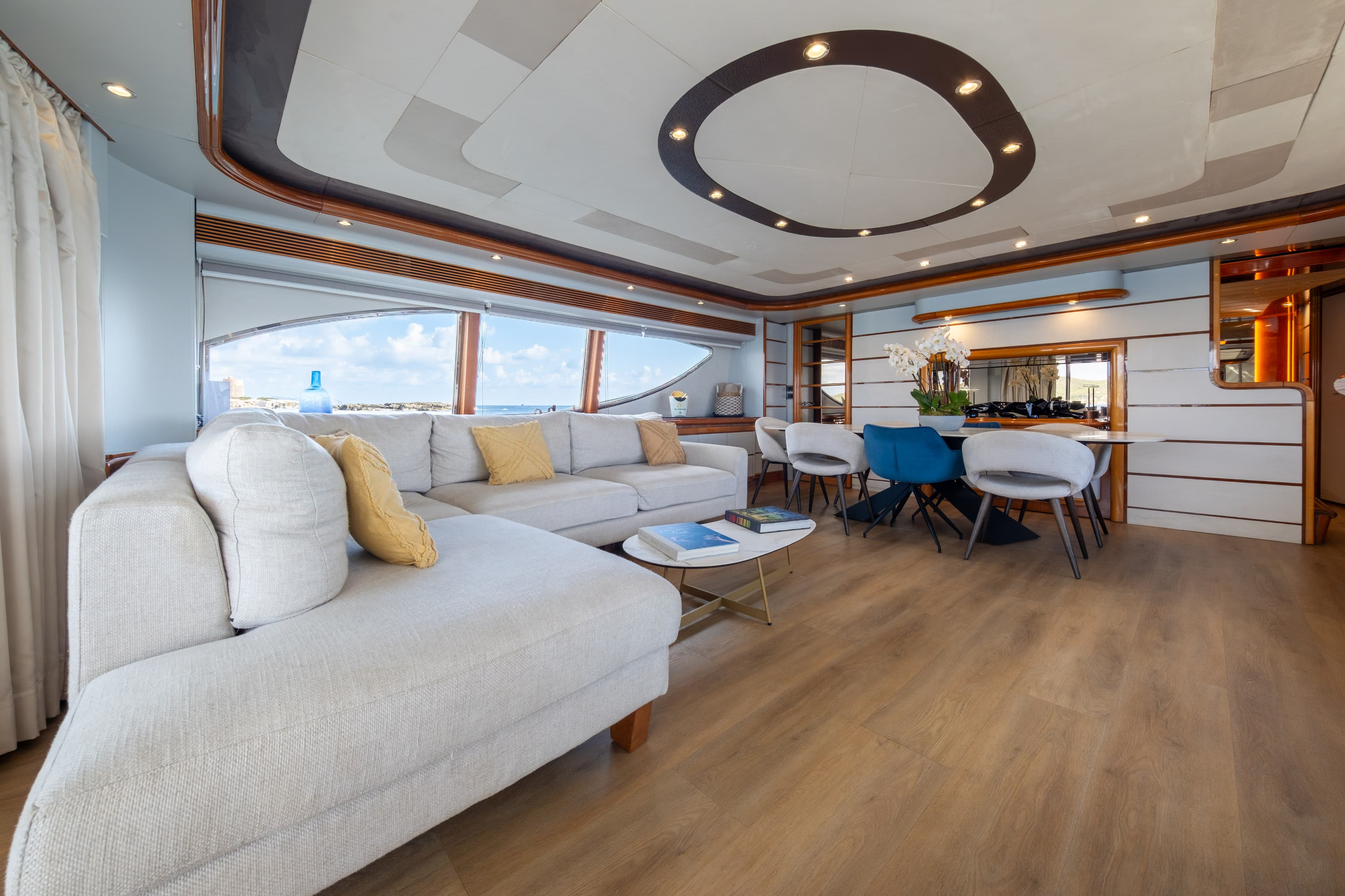 Private Cabins Main